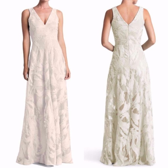 Dress the Population Dresses & Skirts - DRESS THE POPULATION MARLENE EMBROIDERED Sz XS